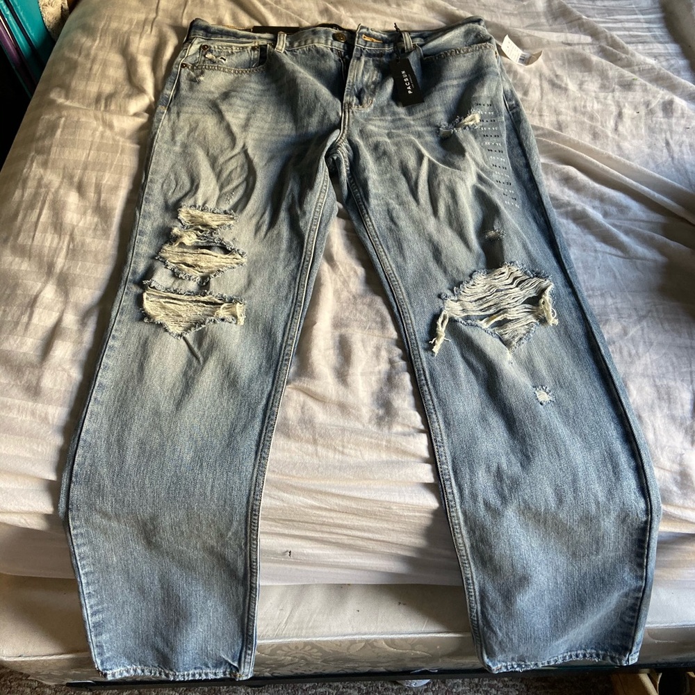 Ripped jeans